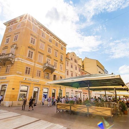 Apartment Gold River Rijeka Buitenkant foto