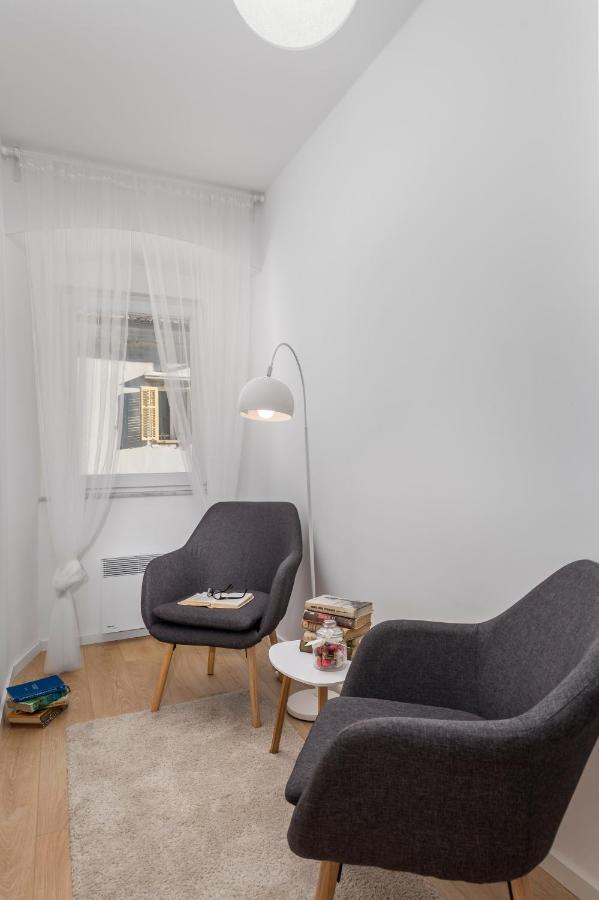 Apartment Gold River Rijeka Buitenkant foto