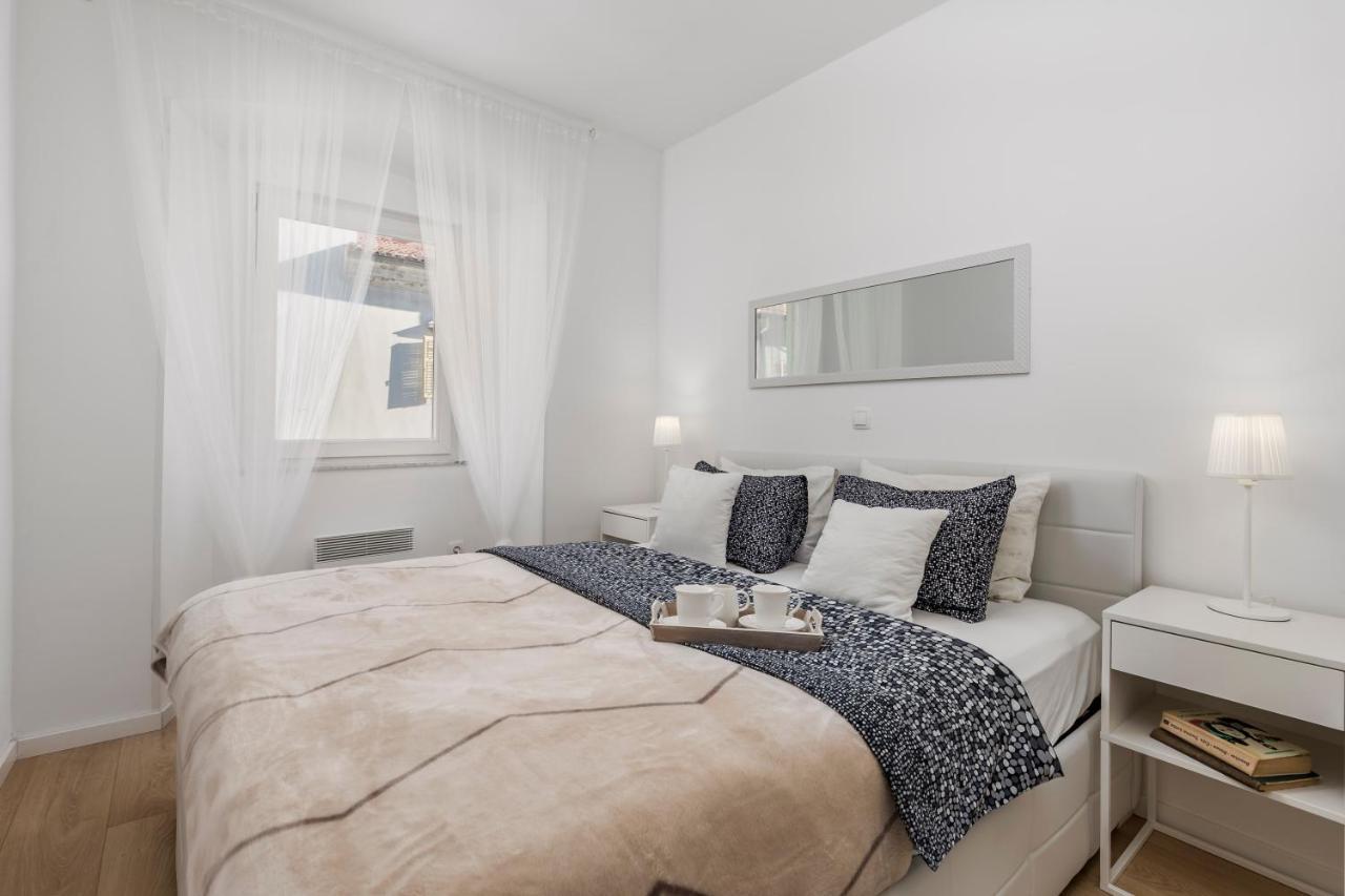 Apartment Gold River Rijeka Buitenkant foto