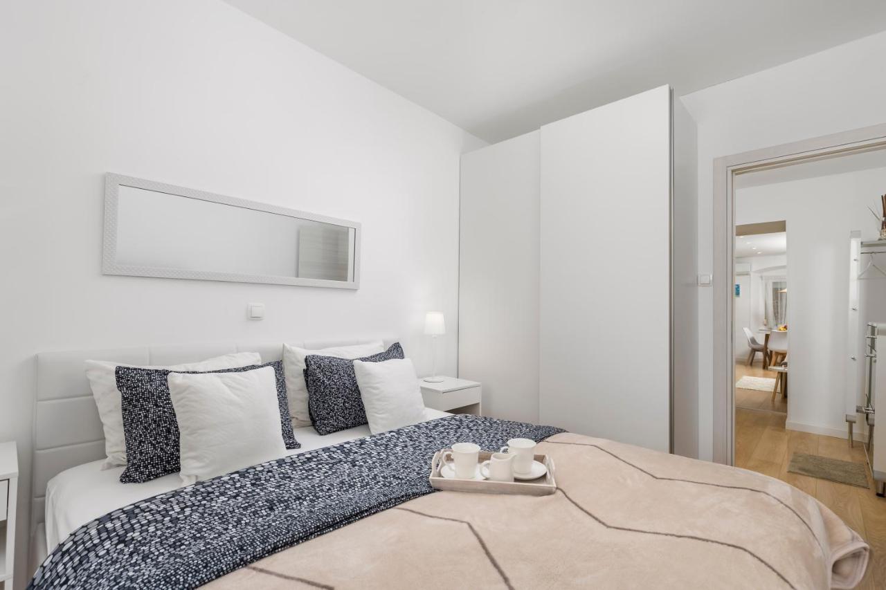 Apartment Gold River Rijeka Buitenkant foto