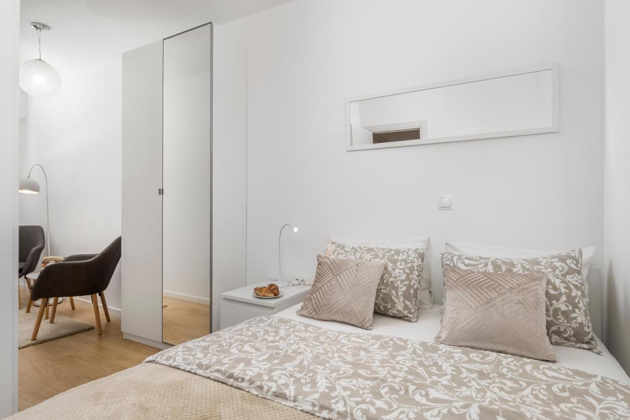 Apartment Gold River Rijeka Buitenkant foto