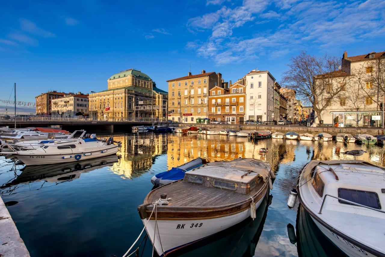 Apartment Gold River Rijeka Buitenkant foto