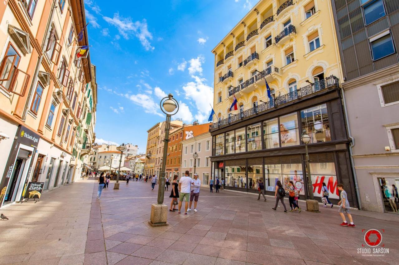 Apartment Gold River Rijeka Buitenkant foto